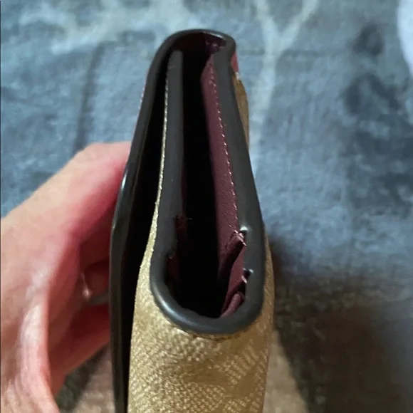 Coach Pink and Beige Signature Wallet new - Picture 3 of 14